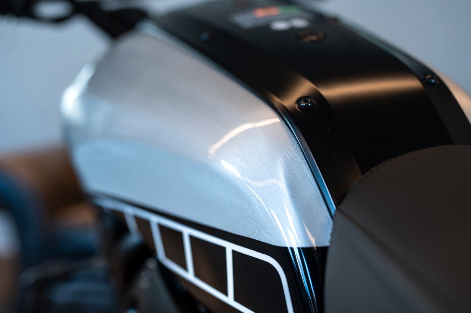 Fahrzeugabbildung Yamaha XSR 700 2023 Legacy  incl. Satteltaschen