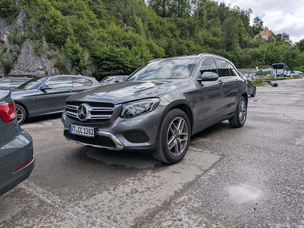 Image of Mercedes-Benz GLC 220