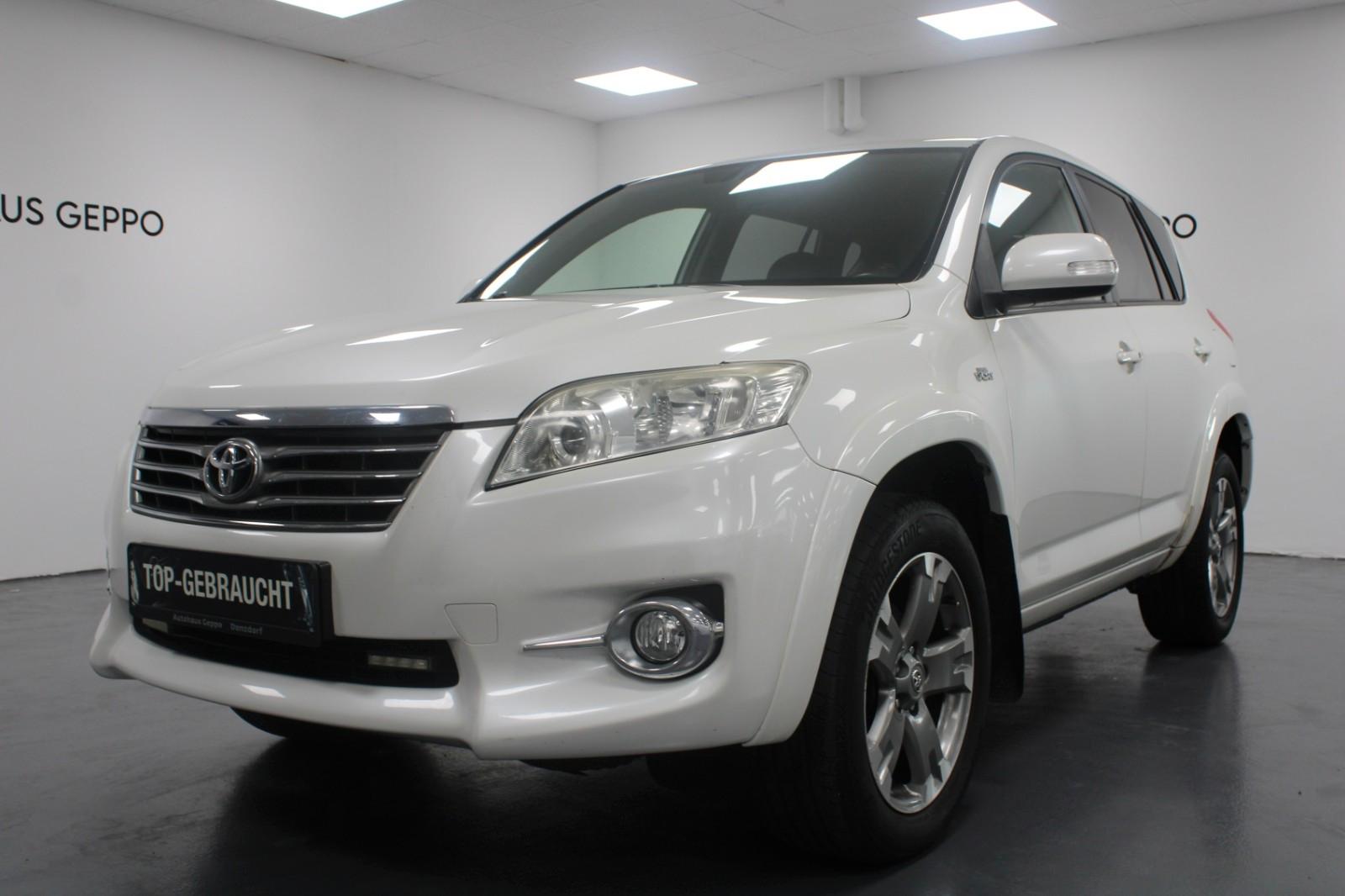 Toyota RAV 4 Executive 2.2 D-4D 150 ch BVA 4x4 – Cuir – Sièges chauffants – Caméra – Attelage – Climatisation 3 zones – Jantes 18