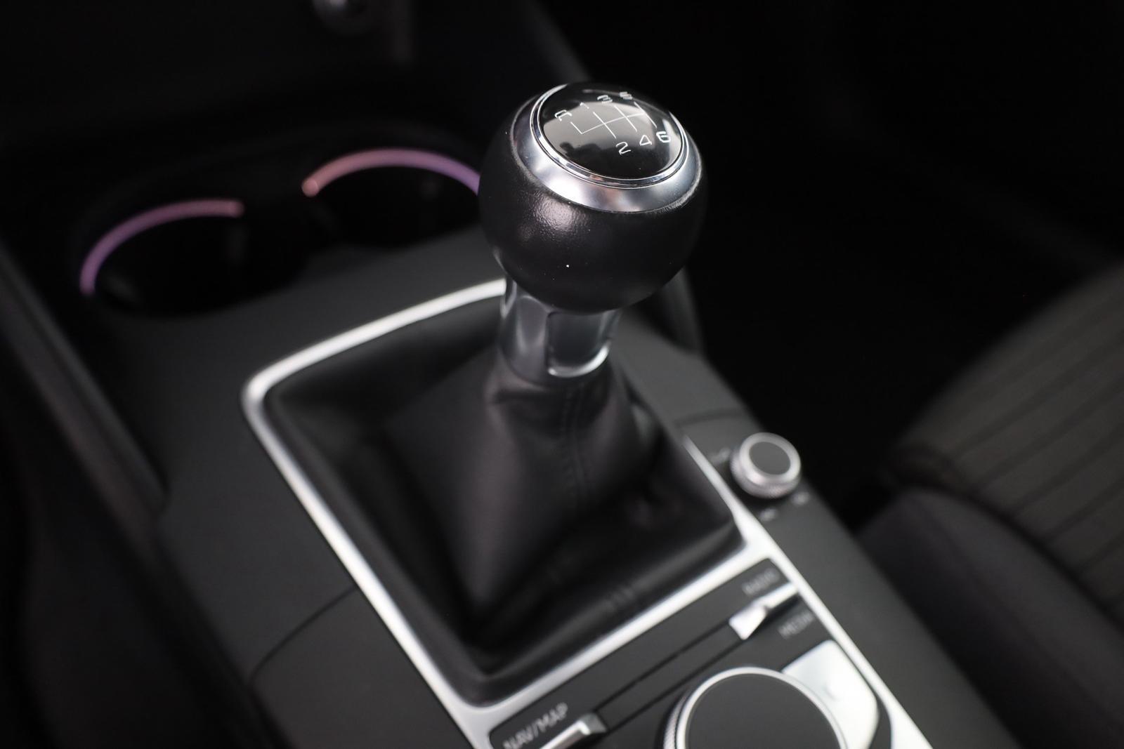 Audi A3 Sportback 35 TFSI S-tronic Bi-Xenon Navi ACC