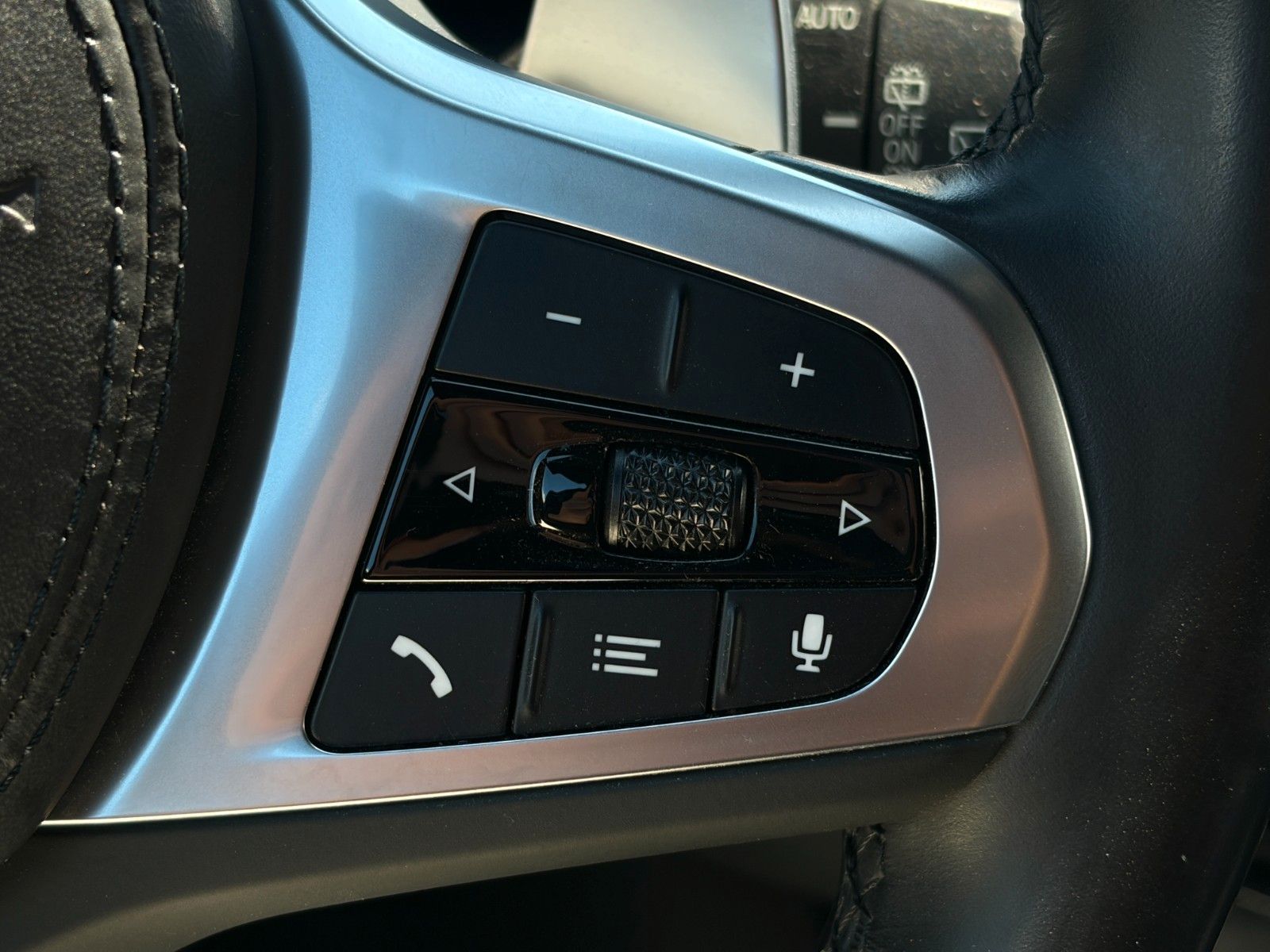 Fahrzeugabbildung BMW X3 xDrive30d M Sport LcProf. Pano Kamera Temp.