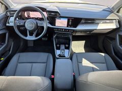 Fahrzeugabbildung Audi A3 35TFSI S line S-tronic VIRTUAL LED NAVI 1.HD