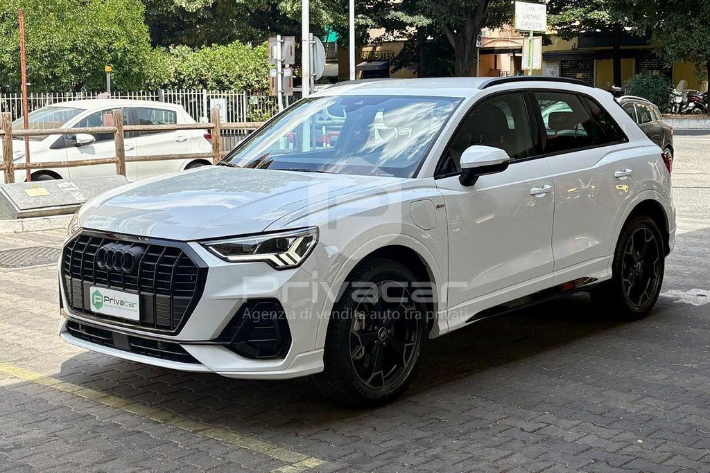 Image of Audi Q3
