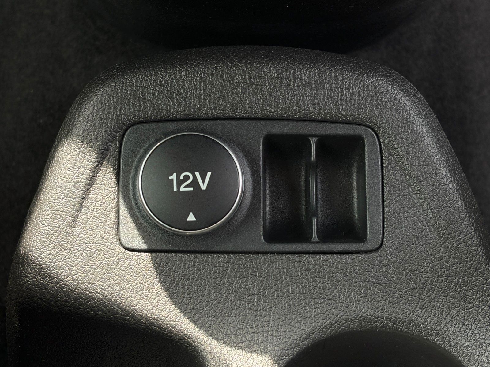 Fahrzeugabbildung Ford Tourneo Connect 1.0 EB Trend Klima Zahnr. neu