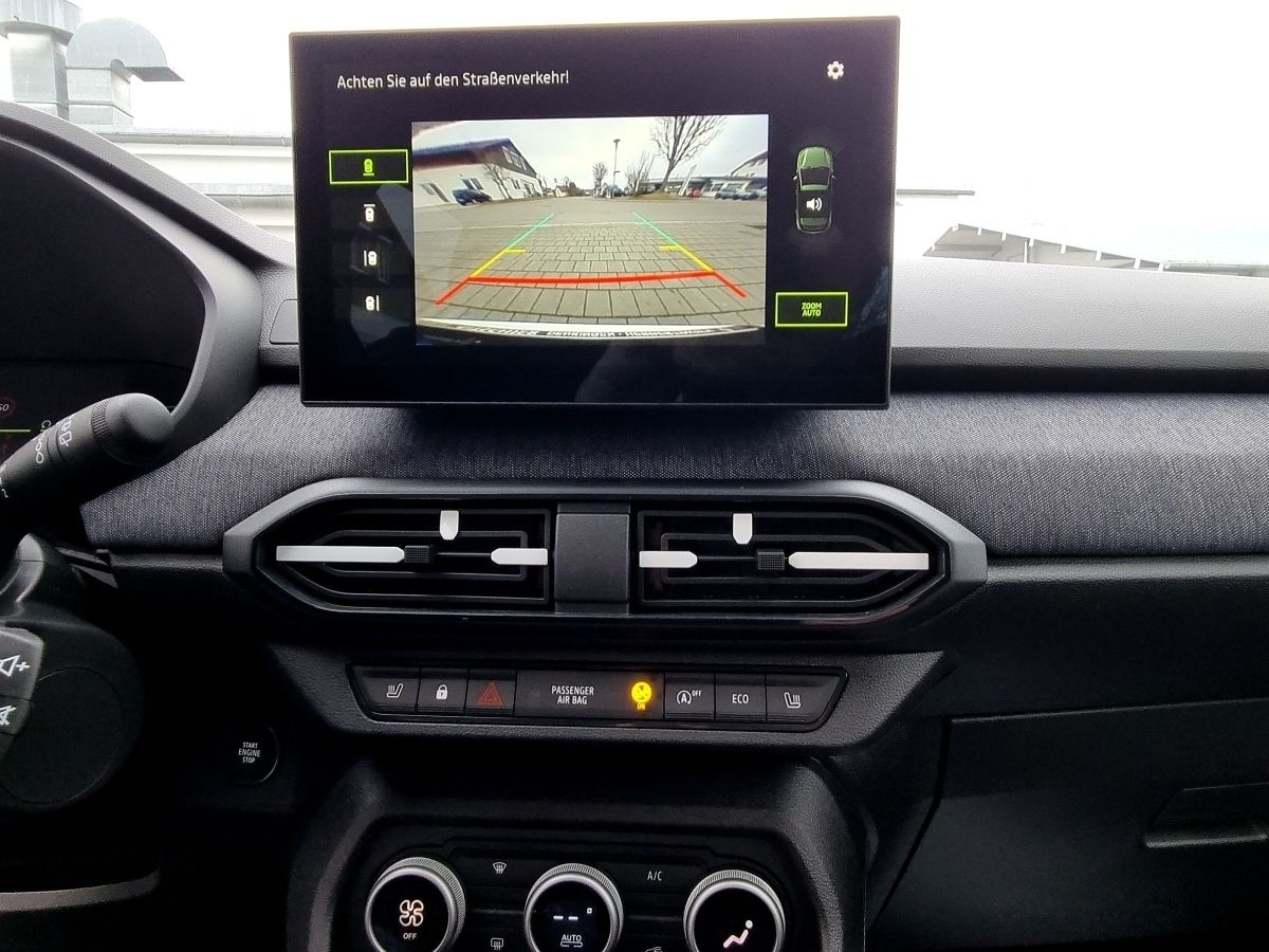 Fahrzeugabbildung Dacia Sandero Journey TCe 100