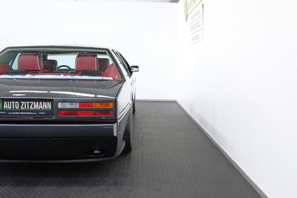 Aston Martin Lagonda