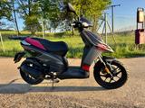 Aprilia SR 50 ++Garagenfahrzeug++Koffer++5140km+ - Angebote