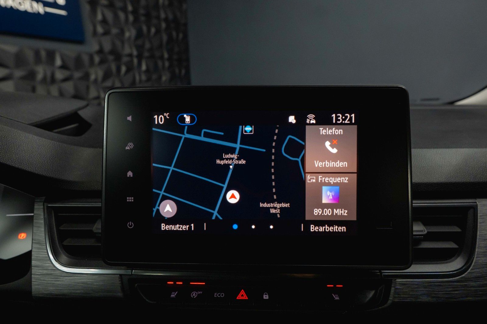 Fahrzeugabbildung Nissan Townstar Kombi L2 Tekna 7 Sitze *LED*Kamera*Navi