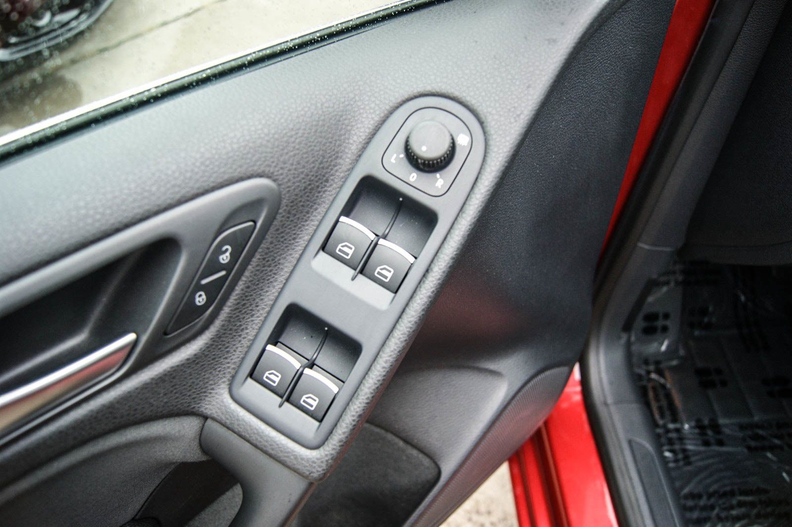 Fahrzeugabbildung Volkswagen Golf VI Cabriolet 14TSI NAVI WINTER PDC GEPFLEGT