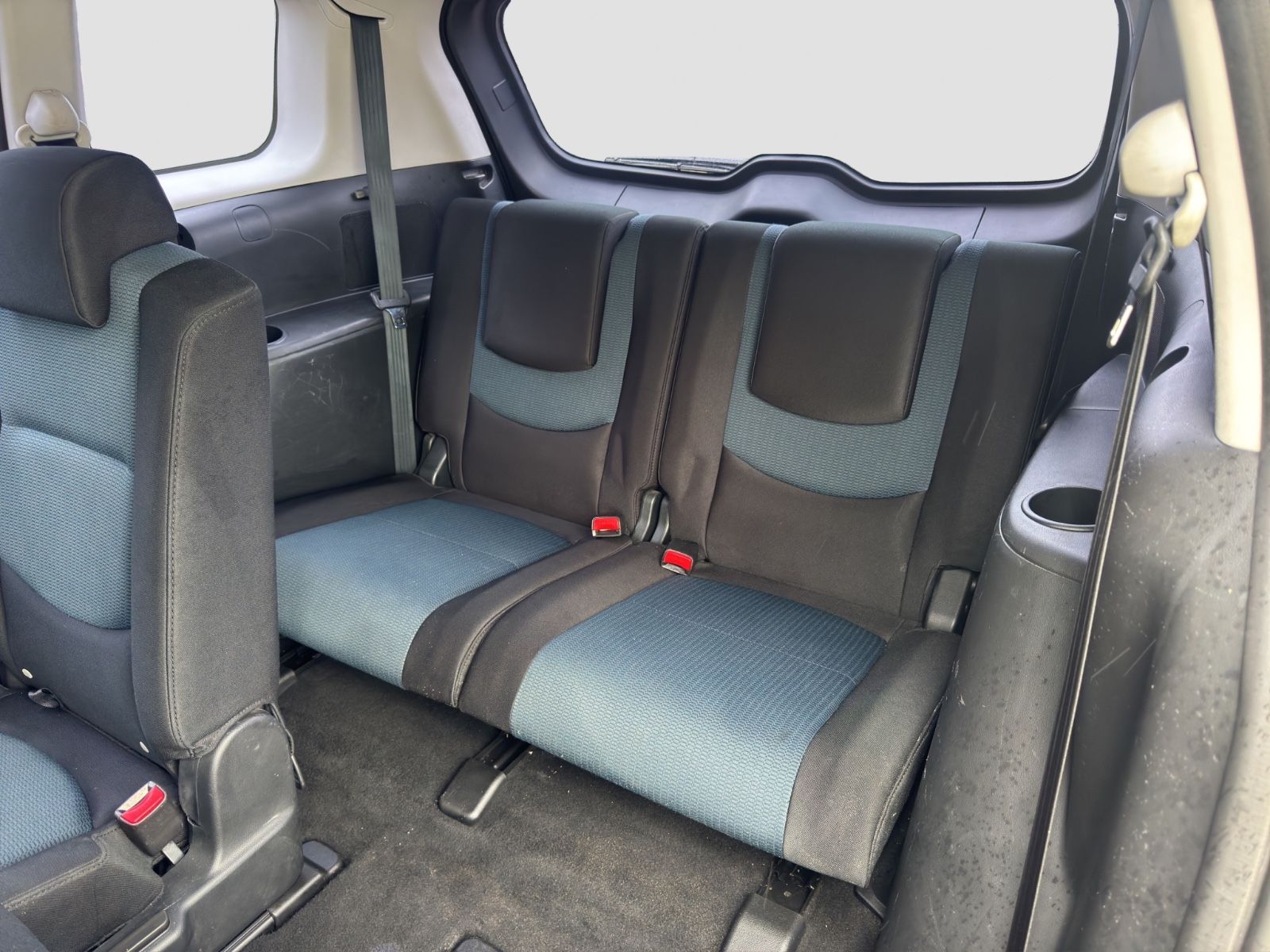 Fahrzeugabbildung Mazda 5 Lim. 1.8 Comfort /AHK/6.Sitzer/Klimaautomatik