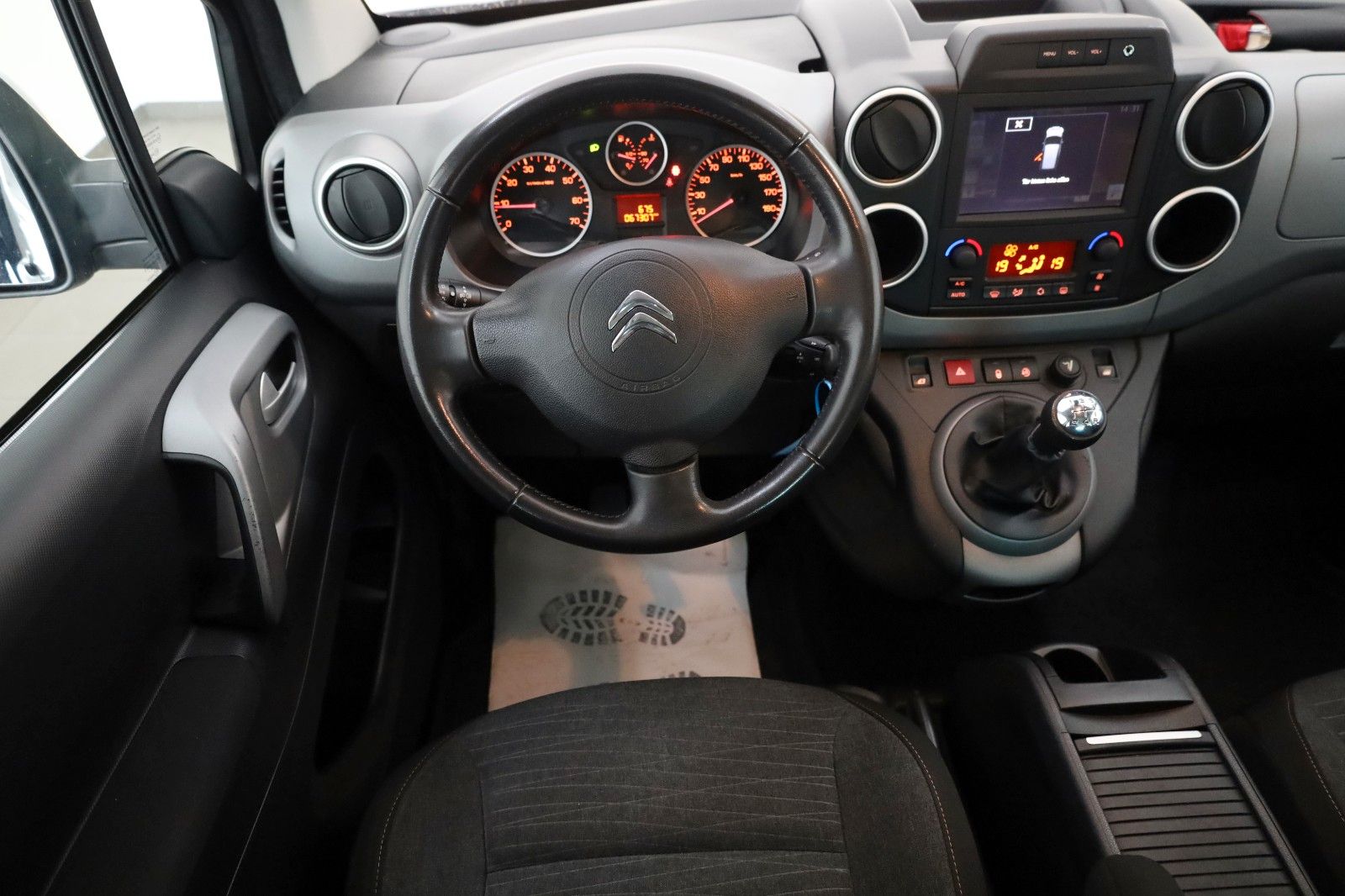Fahrzeugabbildung Citroën Berlingo Kombi Shine Navi,SH,PDC,Kamera,SR+WR