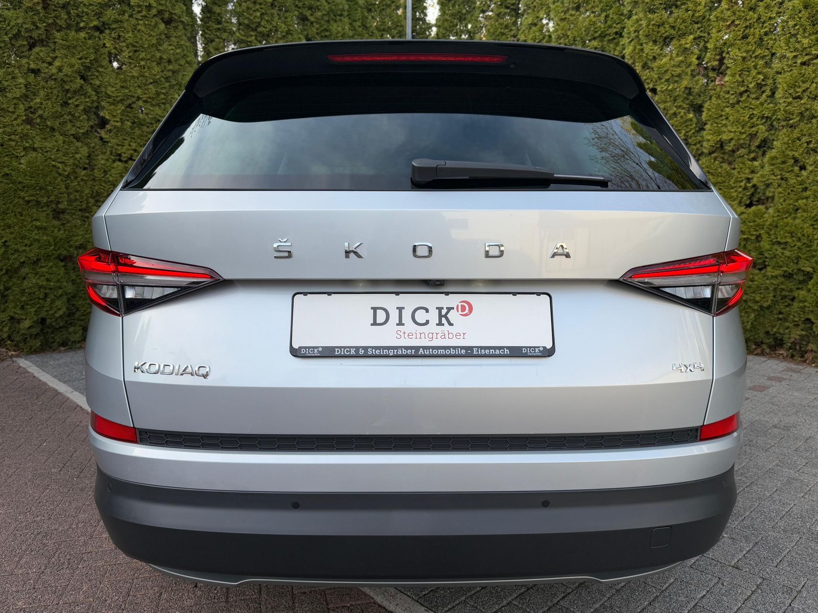 Fahrzeugabbildung SKODA Kodiaq 2.0 TSI DSG 4x4 Style MATRIX+KAM+ACC+VIRT