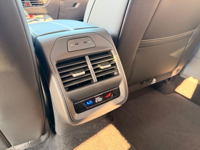 Volkswagen Passat Var. 2.0 TDI 150PS Business, MATRIX, AHK