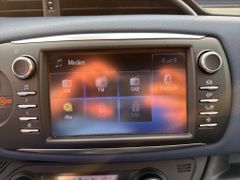Fahrzeugabbildung Toyota Yaris 1.5 Hybrid Style Selection KAMERA FACEL.