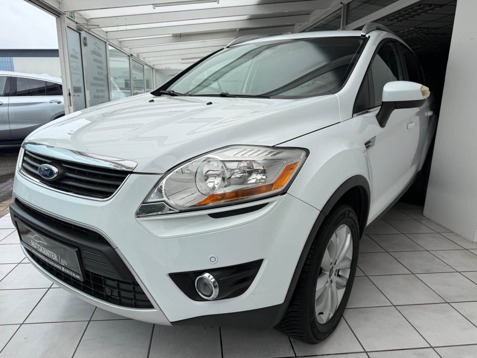 Ford Kuga Titanium Tüv Neu Service Neu  AHK