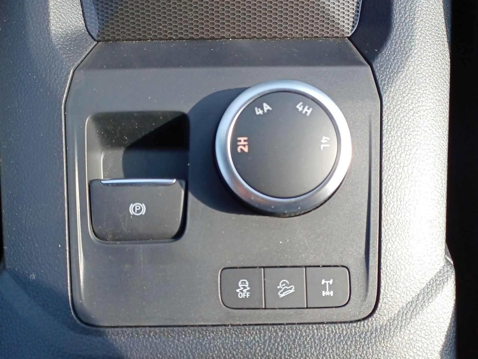 Fahrzeugabbildung Volkswagen Amarok TDI Pan Americ. 4M MATRIX ACC AHK STH HAR