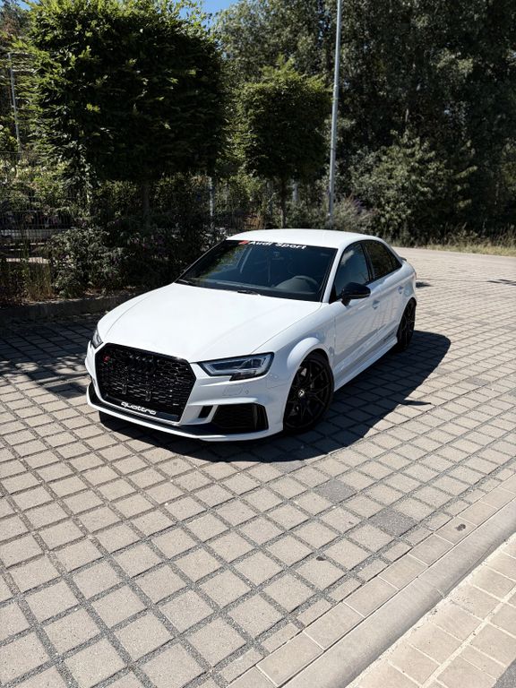Image of Audi RS3