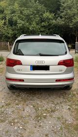 Audi Q7 3.0 TDI (DPF) clean diesel quattro tipt. - - Audi Q7 in Solingen