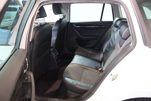 Skoda Octavia 2.0 TDI Style ACC+NAVI+TEILLEDER+PDC+ALU