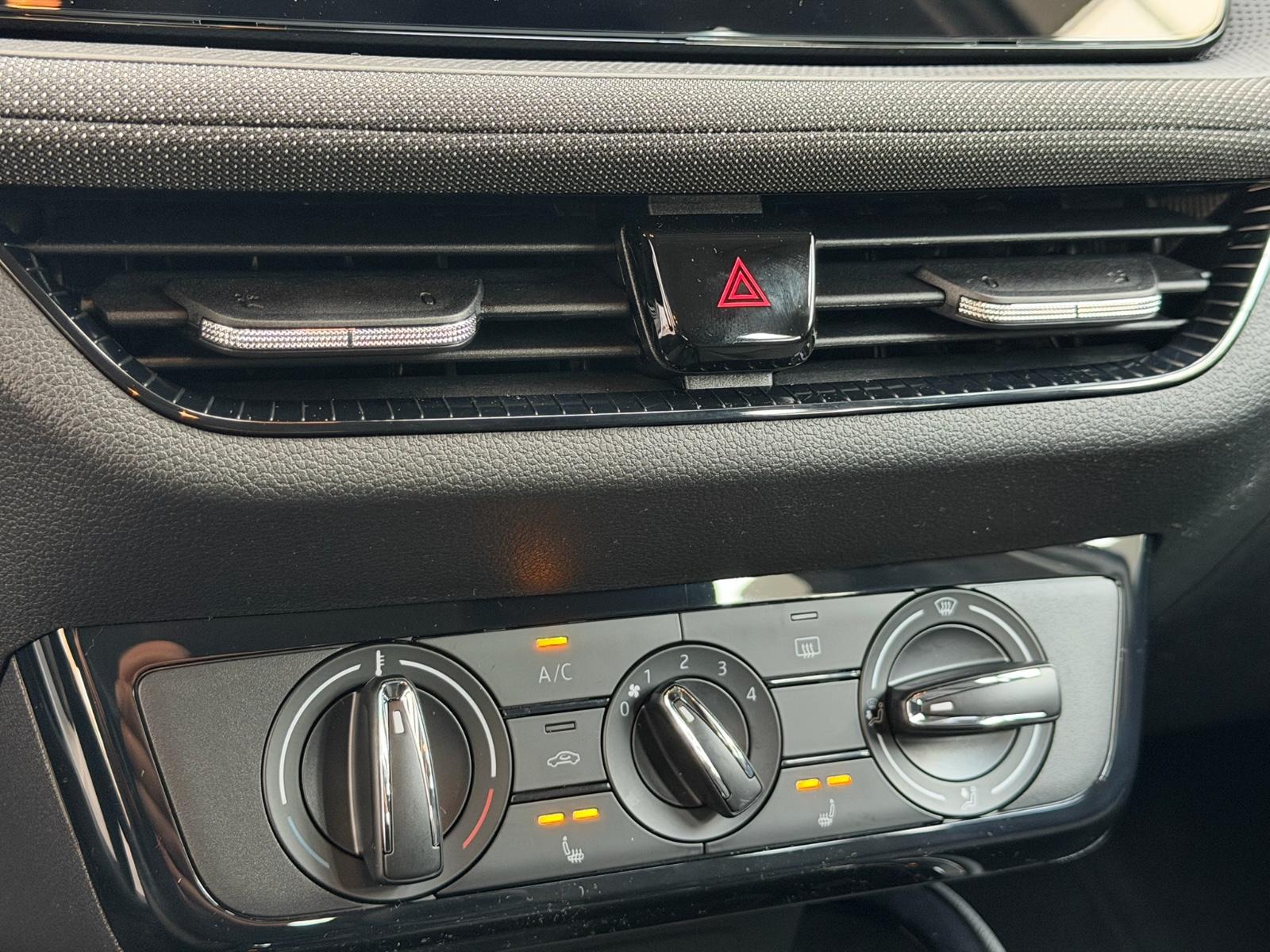 Skoda Fabia 1.0 Selection#5J.Gar#RFK#APP#PDC#LED