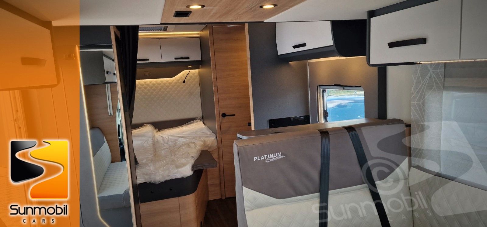 Fahrzeugabbildung Knaus Live Wave 650 MF Platinum Selection 180 PS Auto