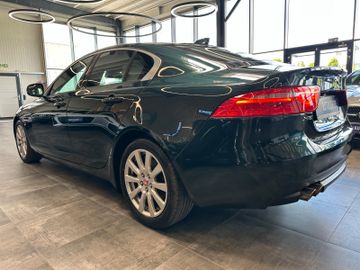 MYAUTOCENTER – Gebraucht- und Jahreswagen mit Werkstattservice in Pfaffenhofen Jaguar XE Pure *LED*Keyless*2-Zonen*Tempo*Navi*