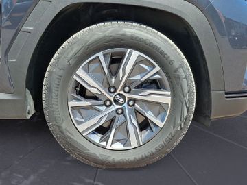Hyundai TUCSON - 11