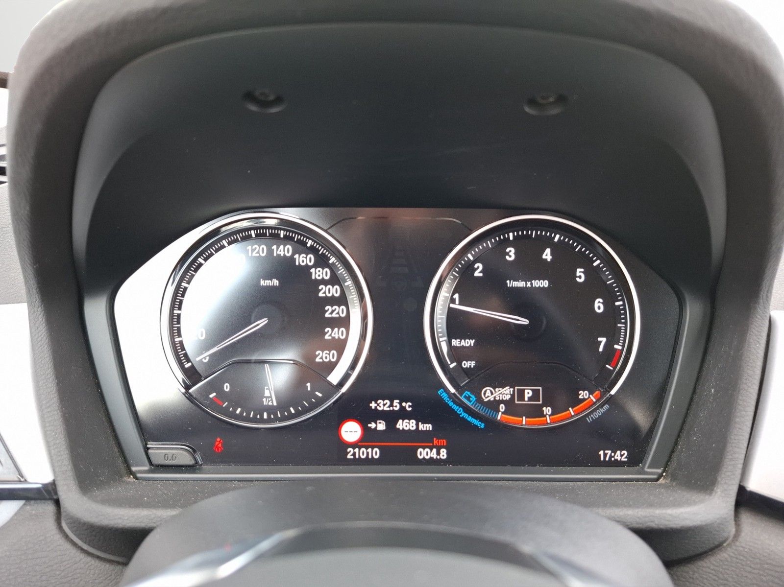 BMW X1 xDrive 20 i Advantage AUTOMATIK / AHK / NAVI - Image 12