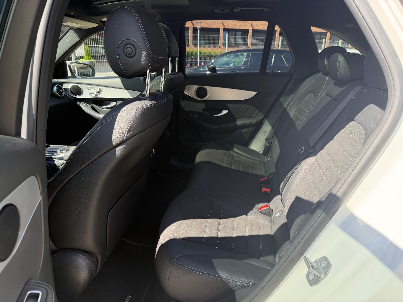 Mercedes-Benz GLC 300d 4Matic*AMG*AHK*Pano*Memory*Distr*360°