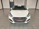 Hyundai i40 1.6 GDI Classic Blue Navi|CAM|Sitzhzg.| - Hyundai i40 aus 2019