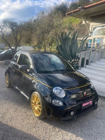 Abarth 595 C 1.4 Turbo T-Jet 165 CV Scorpioneoro