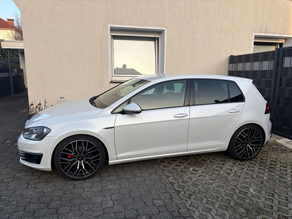 Image of Volkswagen Golf