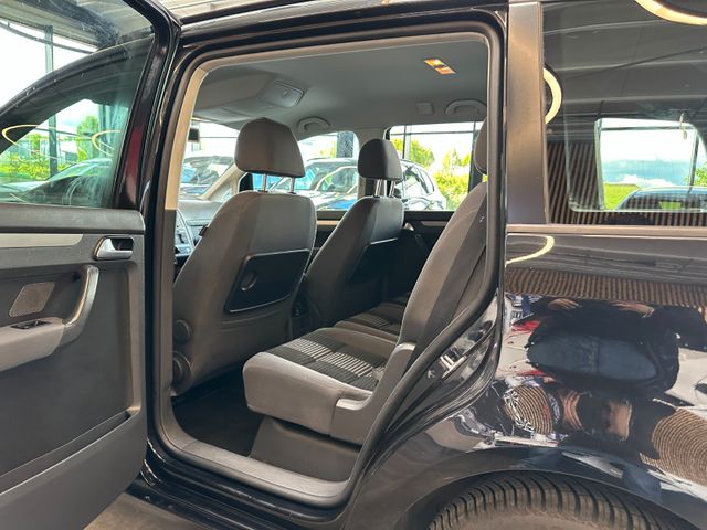 MYAUTOCENTER – Gebraucht- und Jahreswagen mit Werkstattservice in Pfaffenhofen Volkswagen Touran United *Navi*Sitzh*TÜV 0527*