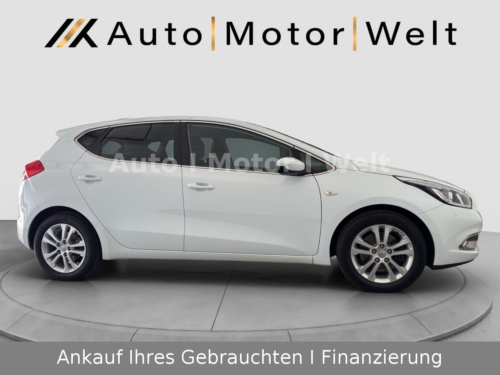 Fahrzeugabbildung Kia Ceed FIFA World Cup Edition ALU/SHZ/LKRDHZ/KLIMA
