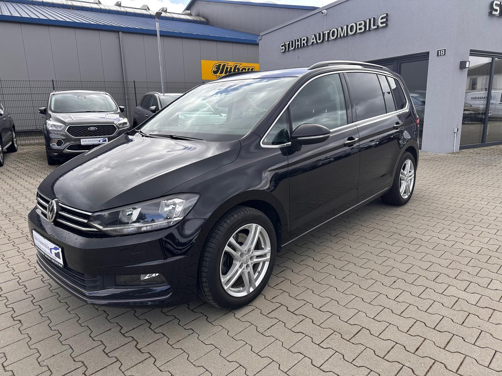 Volkswagen Touran Comfortline Aut. Navi Kamera SHZ PDC 7 S.