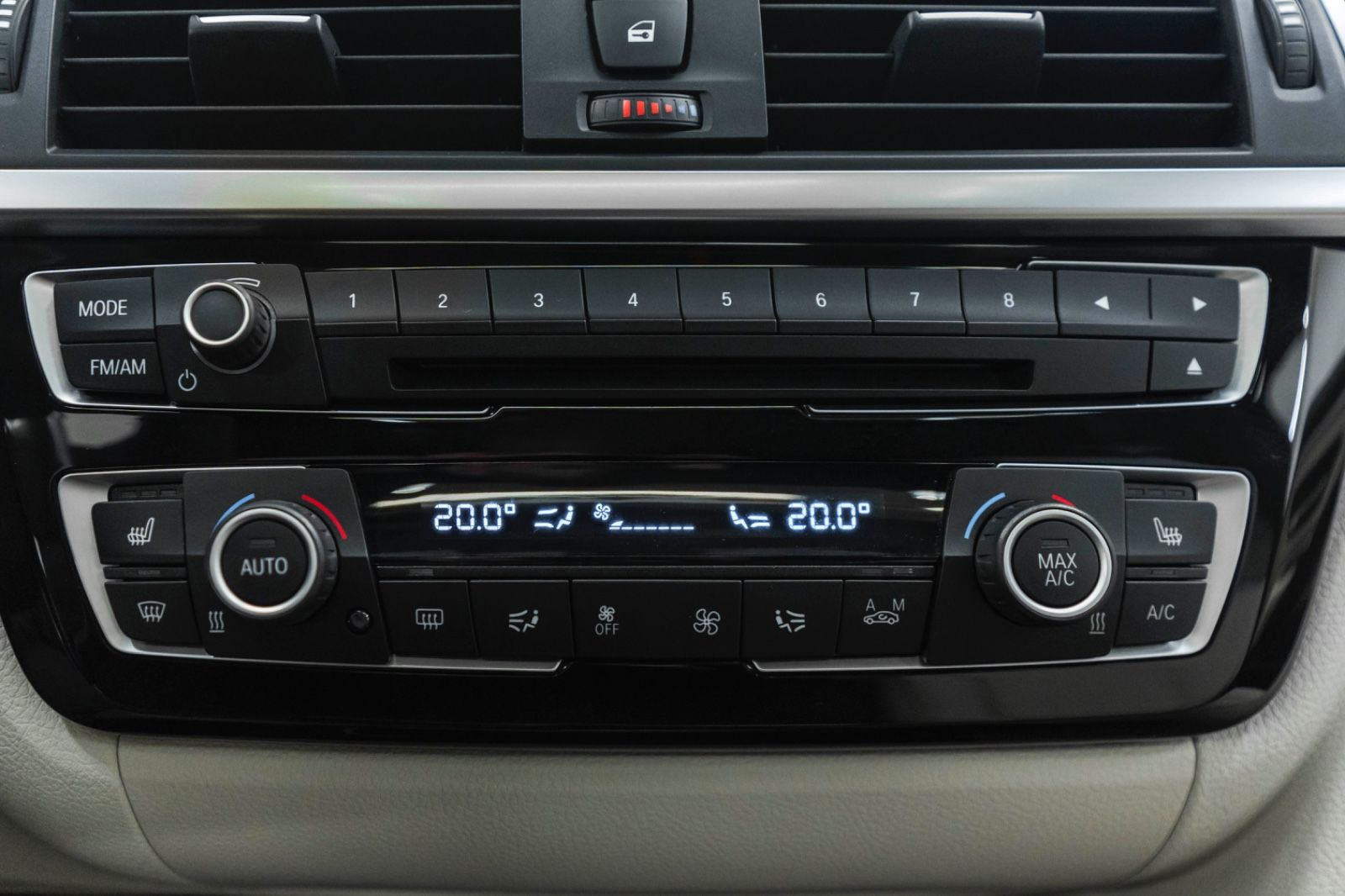 Fahrzeugabbildung BMW 440i GC M-Performance H&K LED CARPLAY KAM SHZ