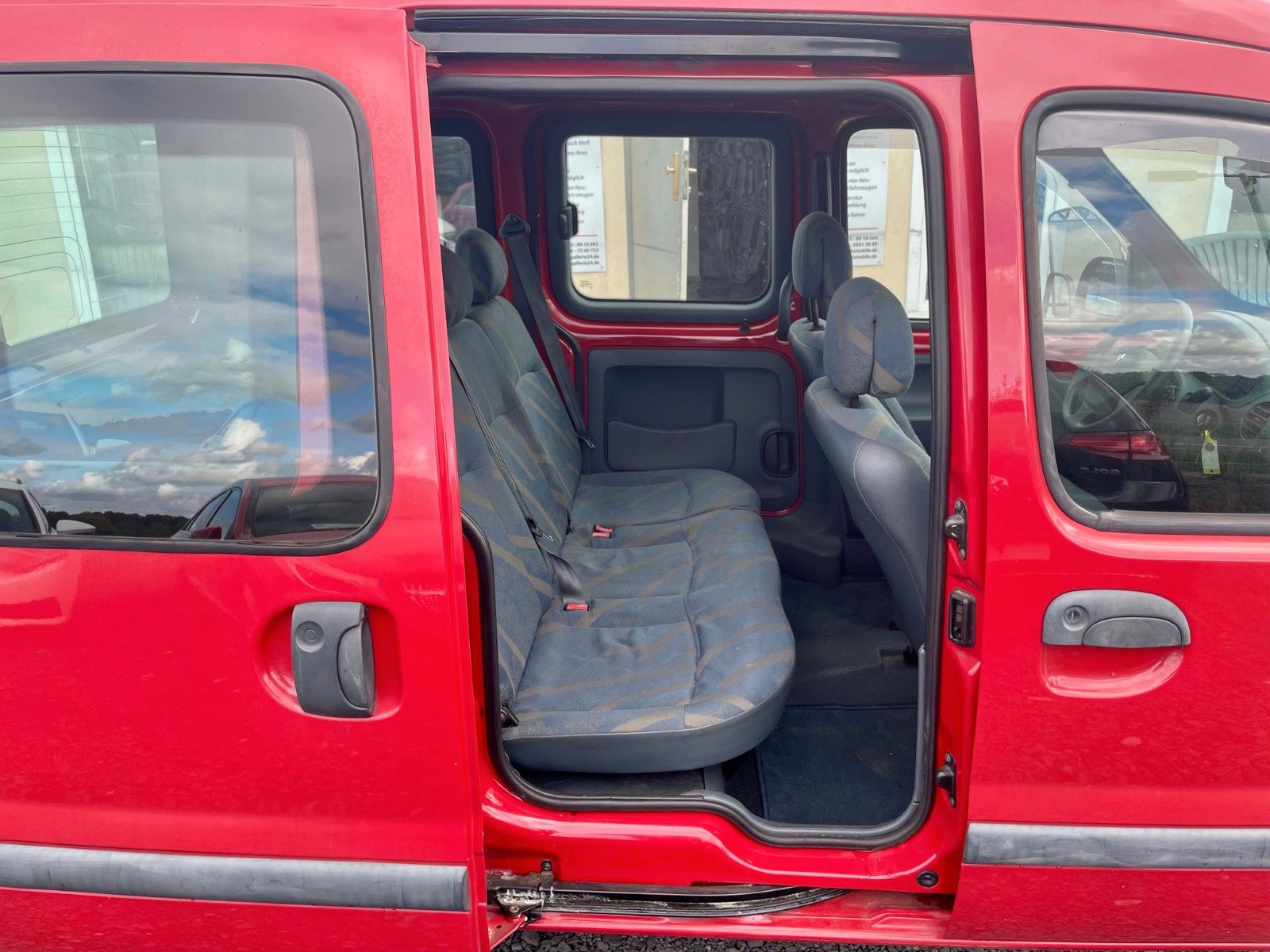 Fahrzeugabbildung Renault Kangoo 1.4 Basis Automatik Klima TÜV 12/2025