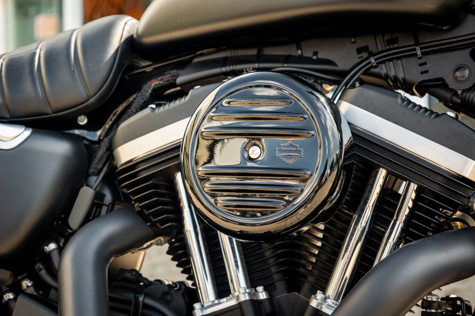 Fahrzeugabbildung Harley-Davidson XL883N Iron 883 - Vance & Hines