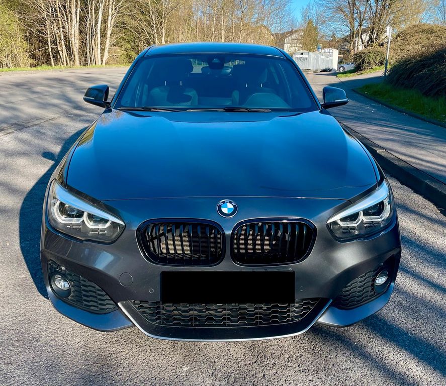 Image of BMW 120