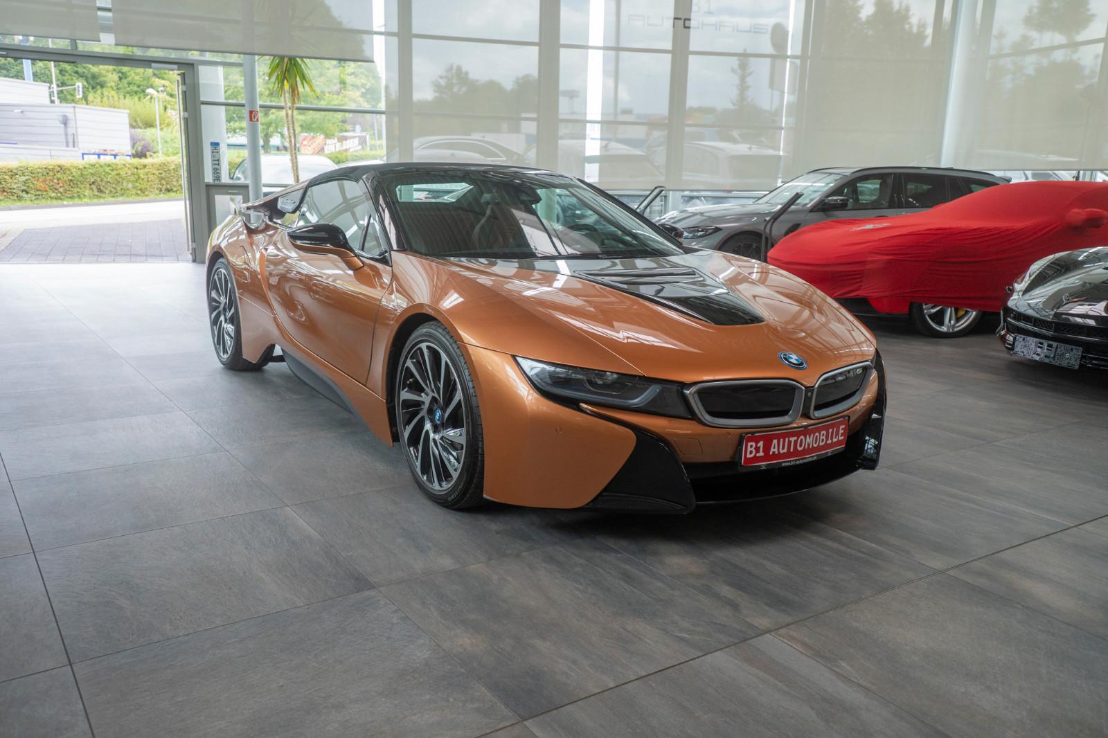 BMW i8 Roadster*HUD*H&K*LASER*CARBON