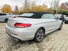 Fahrzeugabbildung C 180 Cabrio LED/Leder/Kamera/Sitzh.