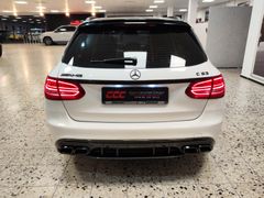 Fahrzeugabbildung Mercedes-Benz C 63 AMG (LED/NAVI/20-ZOLL/CARBON/ 1'HND 13 TKM!