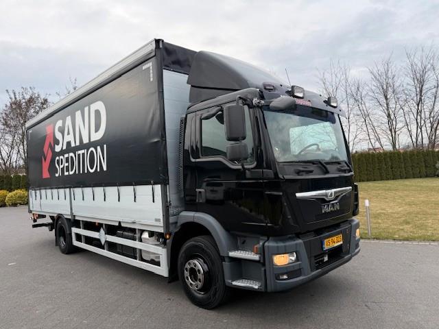 MAN Tgm 15.250 Gardine 18 pal E6
