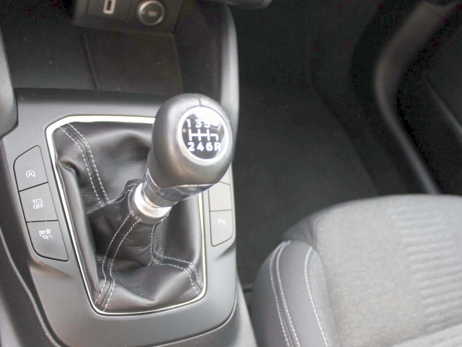 Fahrzeugabbildung Ford Focus Active 1,0 EcoBoost Start/Stopp