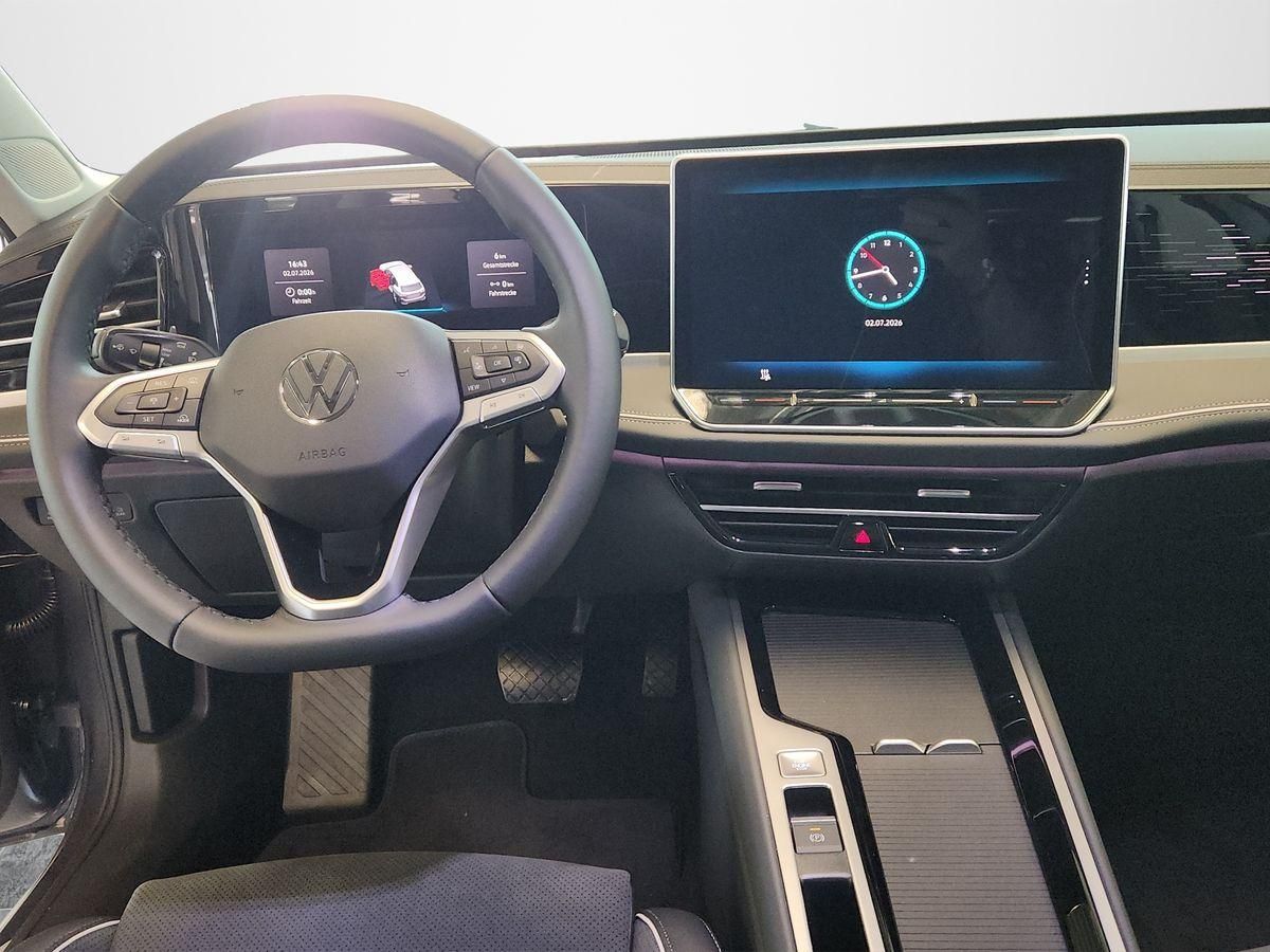 Fahrzeugabbildung Volkswagen Passat Variant Elegance 1.5 TSI 150 kW eHybrid