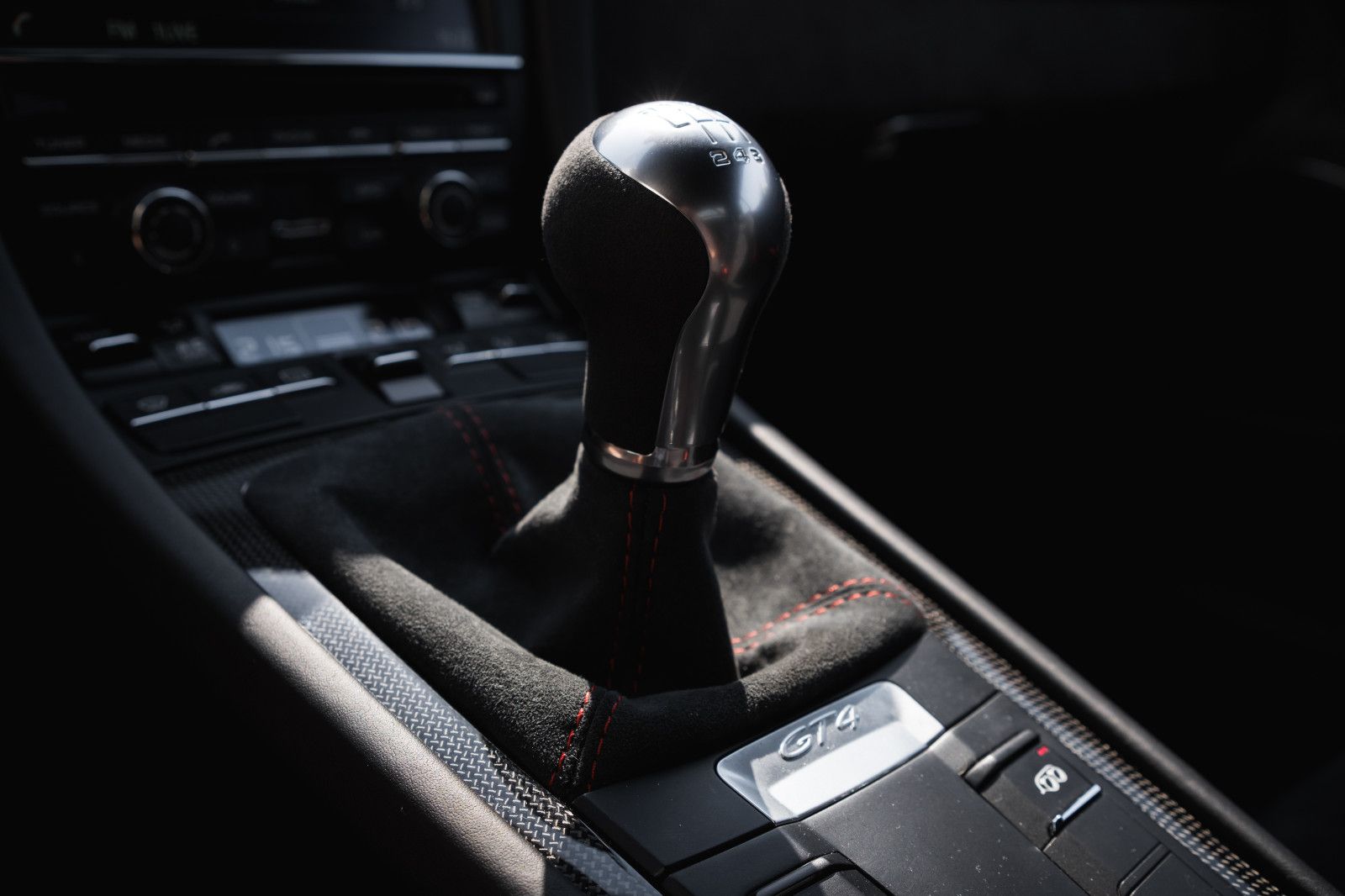 Fahrzeugabbildung Porsche Cayman GT4-Approved-XPEL-Scheckheft