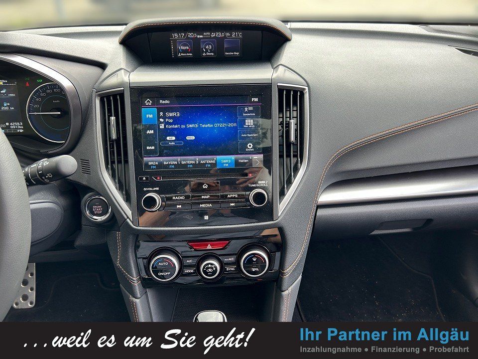 Fahrzeugabbildung Subaru XV 2.0ie 4WD e-BOXER PLATINUM LINEARTRONIC LEDER