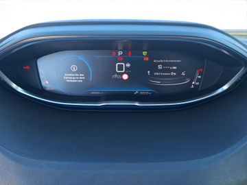 Peugeot 3008 GT 1.2 136 Kam.+KeyLess+LED+Navi+Pano+SD