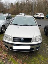 Fiat Punto 1.2 - Fiat Punto Gebrauchtwagen in Köln