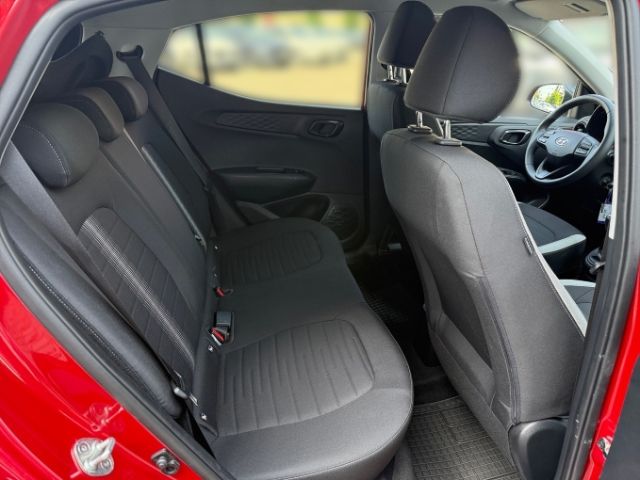 Fahrzeugabbildung Hyundai i10 Intro Edition 1.2 Navi CarPlay PDC Shzg Temp